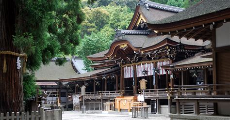 三諸山|【公式】三輪明神 大神神社 (おおみわじんじゃ)